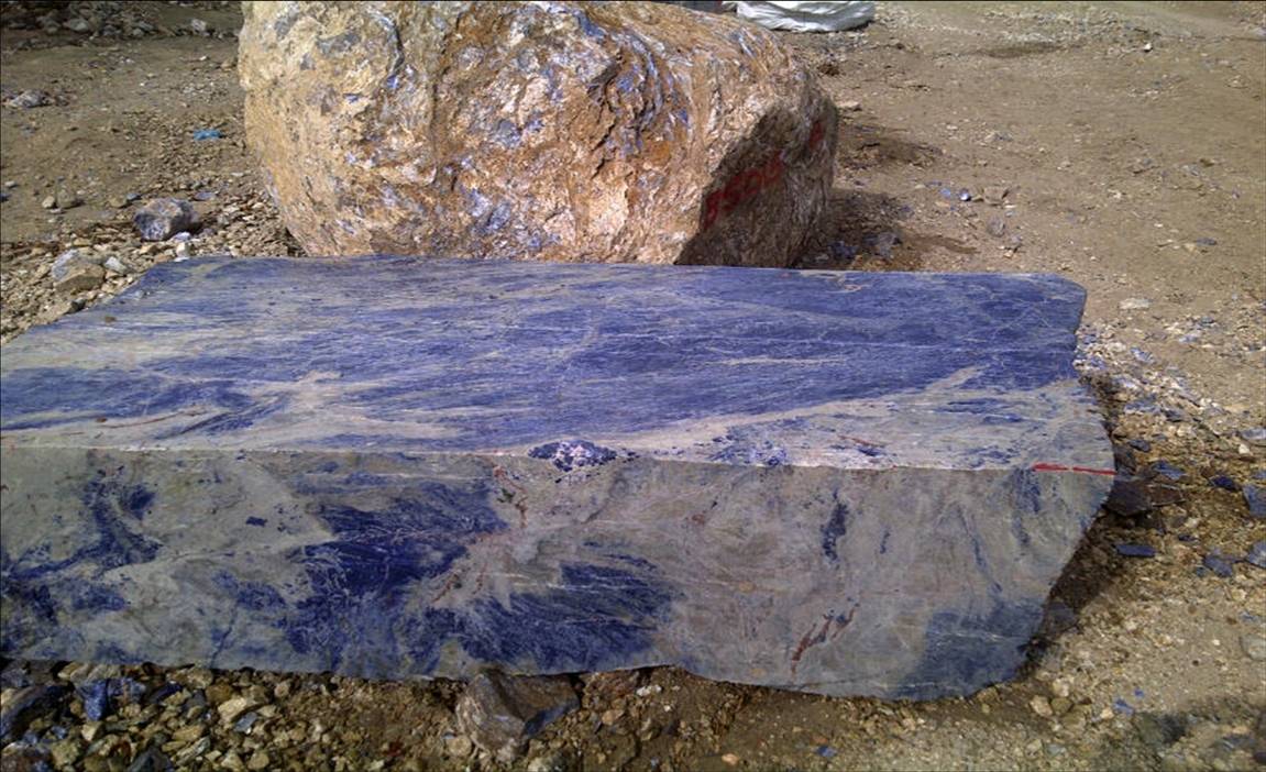 方钠石--蓝至尊矿